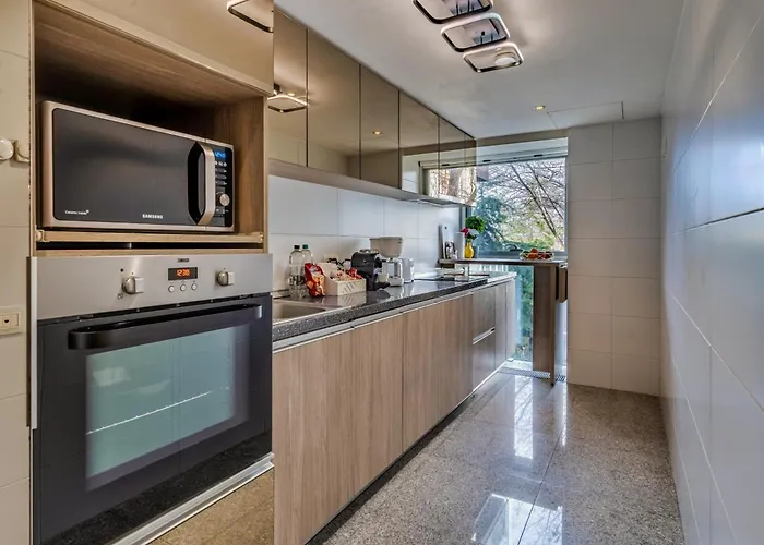 Apartment New Block Free Parking Netflix 24h Security Alia Bucharest