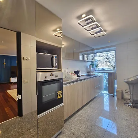 New Block Free Parking Netflix 24h Security Alia Бухарест