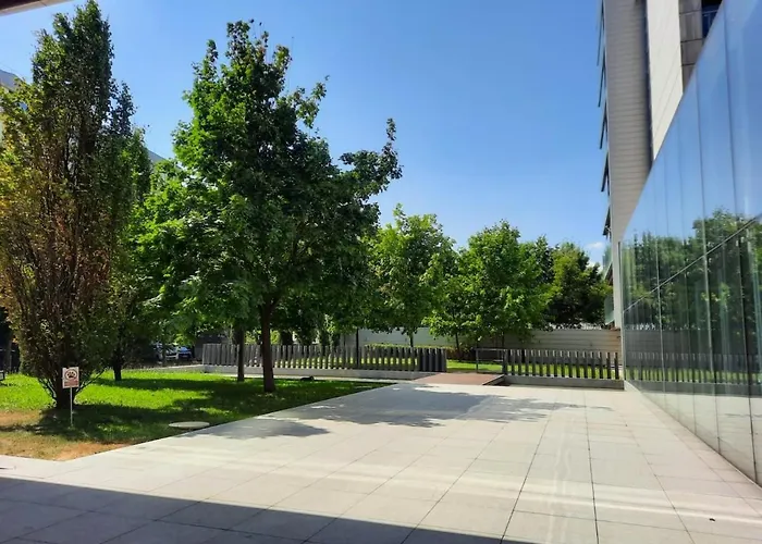 New Block Free Parking Netflix 24h Security Alia