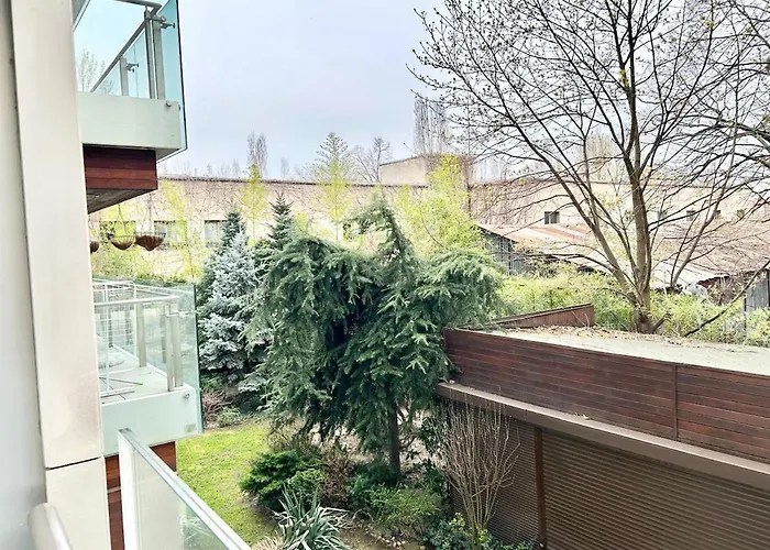 Apartment New Block Free Parking Netflix 24h Security Alia Bukarest